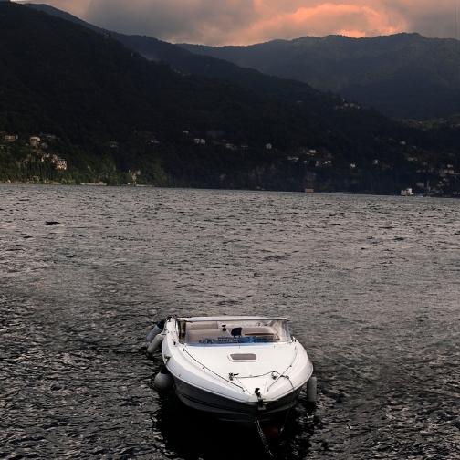 reserva un tour en barco en el lago de Como Italia