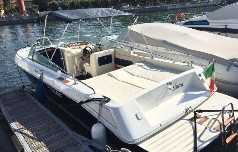 noleggia una barca sul lago di Como Crissi 3